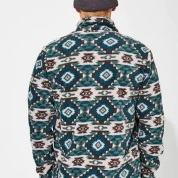 WESC Aztec fleece Men's Lg Women's Xl - Picture 3 of 9